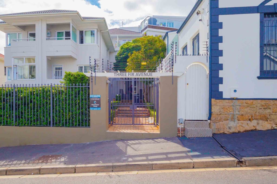 To Let 1 Bedroom Property for Rent in Bantry Bay Western Cape